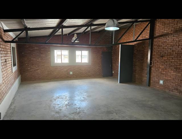 613M² WAREHOUSE FOR SALE IN HENNOPSPARK